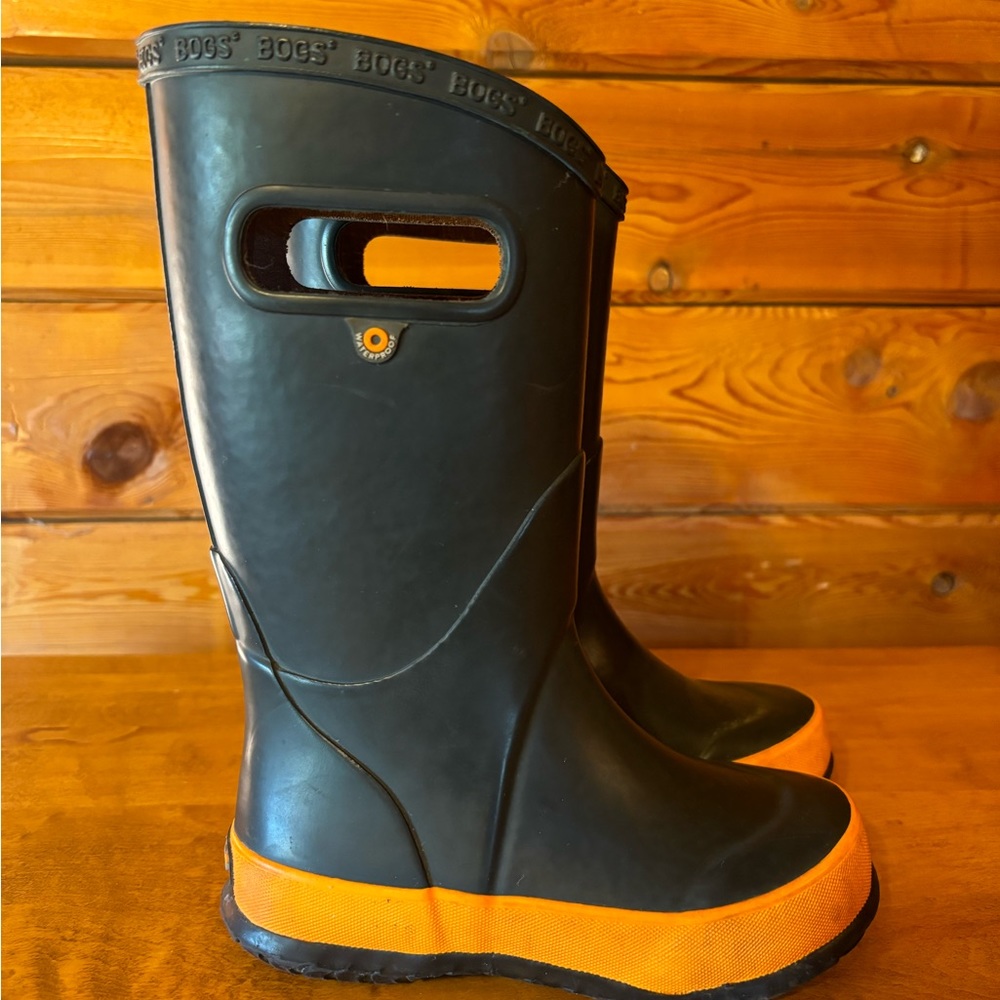 Bogs size 11 Rain boots